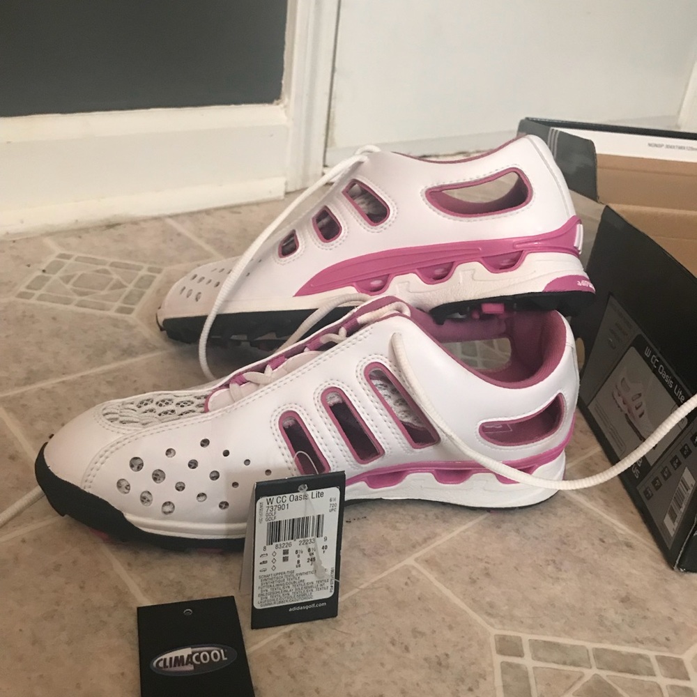 NWT Women’s Adidas golf shoes